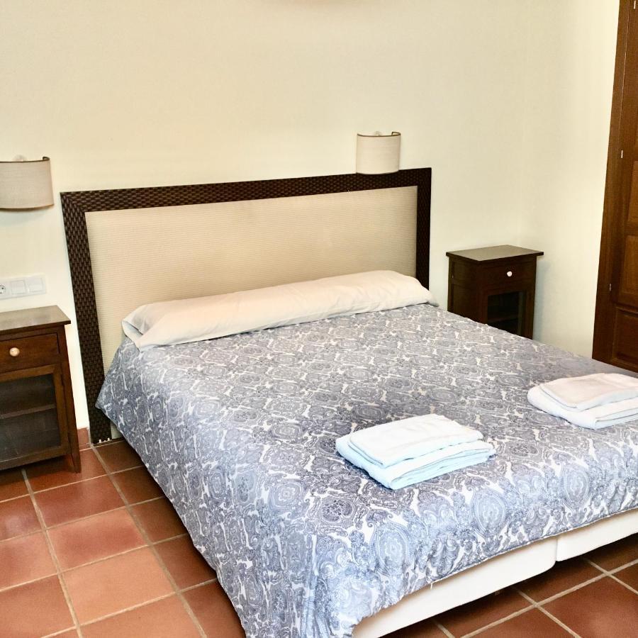 Affittacamere Casa Roble Almenara de Tormes Esterno foto