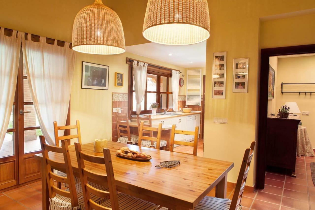 Affittacamere Casa Roble Almenara de Tormes Esterno foto