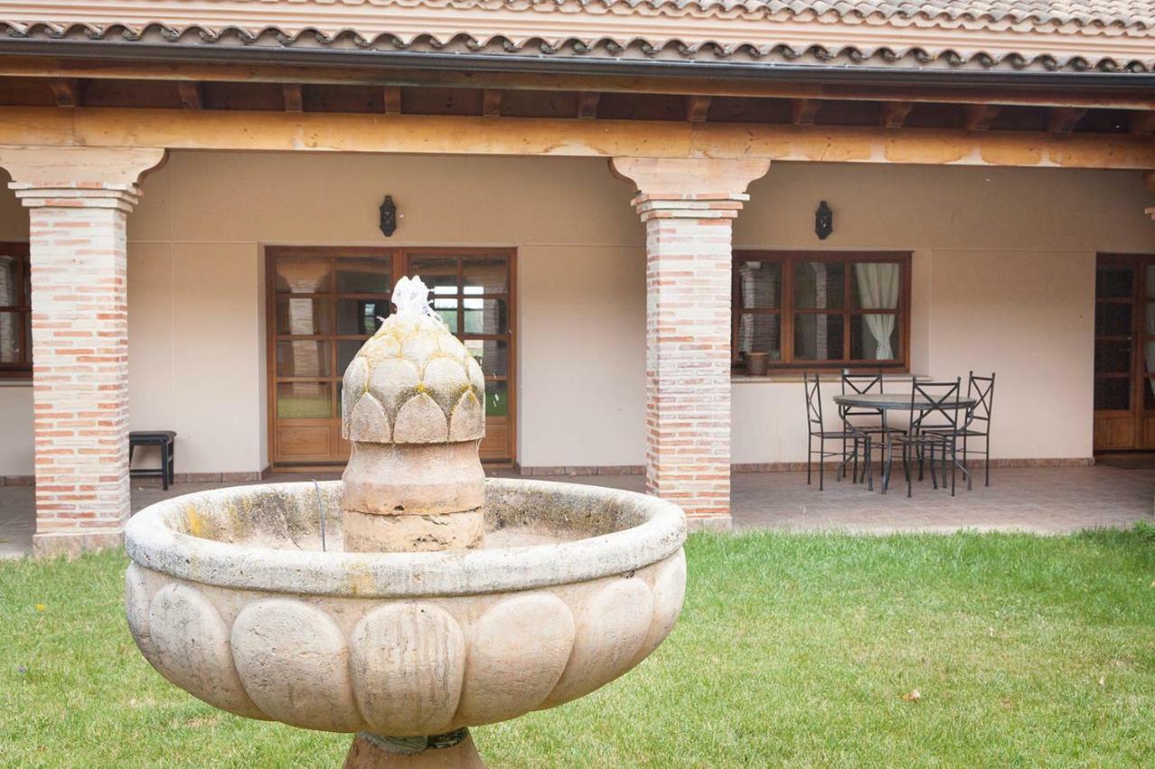 Affittacamere Casa Roble Almenara de Tormes Esterno foto
