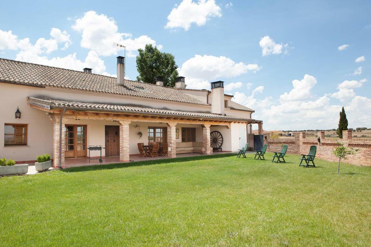 Affittacamere Casa Roble Almenara de Tormes Esterno foto